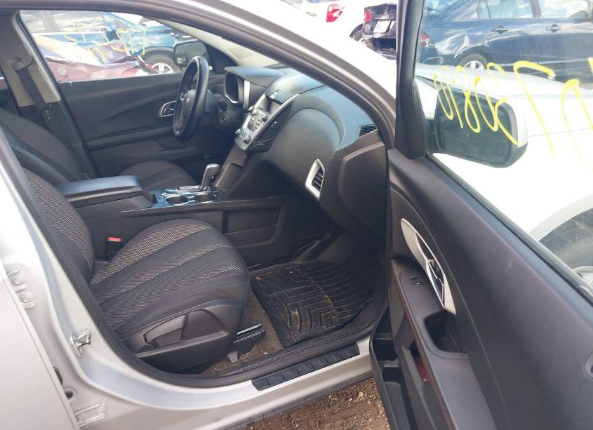 Photo 5 of 2010 Chevrolet Equinox LT (VIN 2CNALDEW2A6398235)