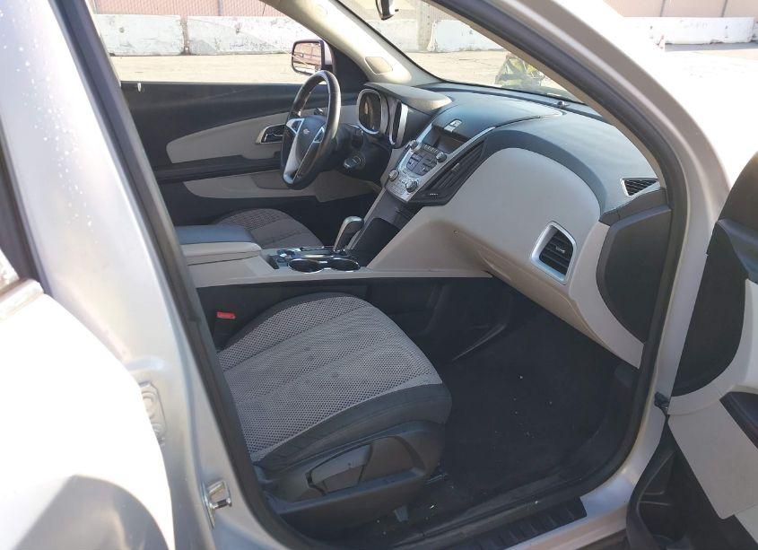 Photo 5 of 2010 Chevrolet Equinox LT (VIN 2CNALDEW2A6403935)