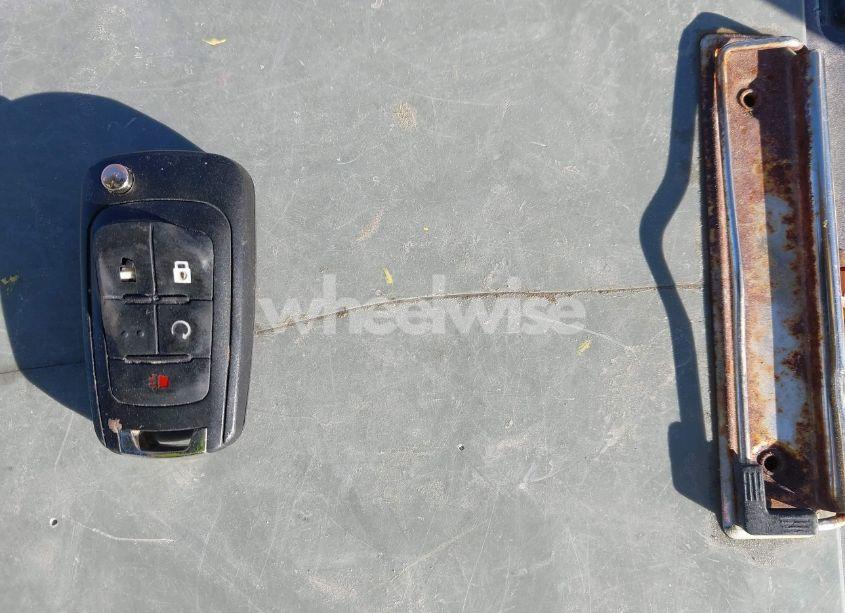 Photo 11 of 2010 Chevrolet Equinox LT (VIN 2CNALDEW3A6200665)