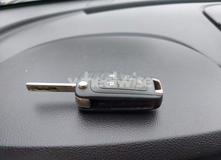 Photo 11 of 2010 Chevrolet Equinox LT (VIN 2CNALDEW3A6391701)