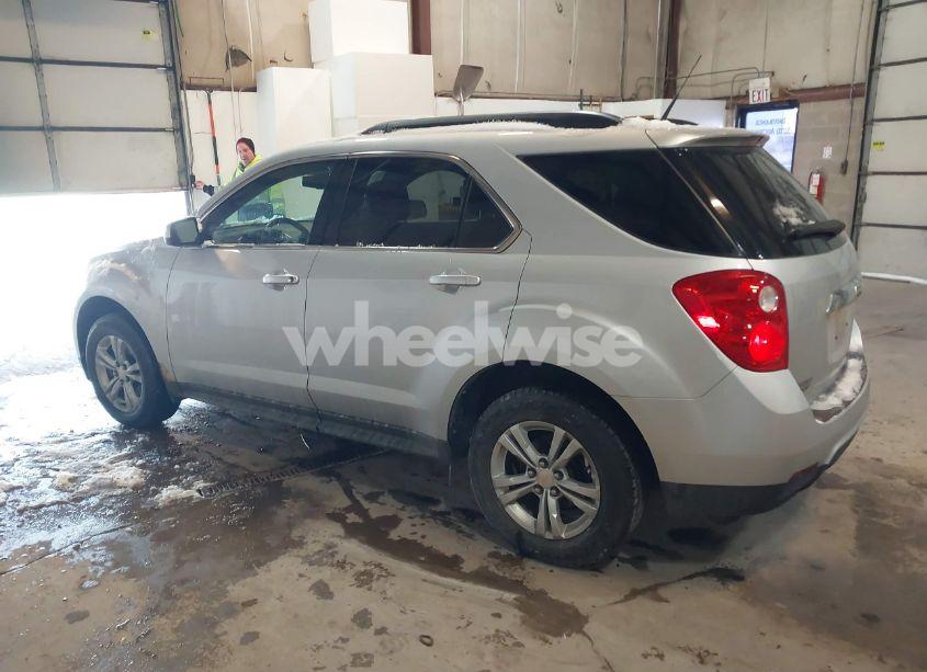 Photo 3 of 2010 Chevrolet Equinox LT (VIN 2CNALDEW4A6353541)