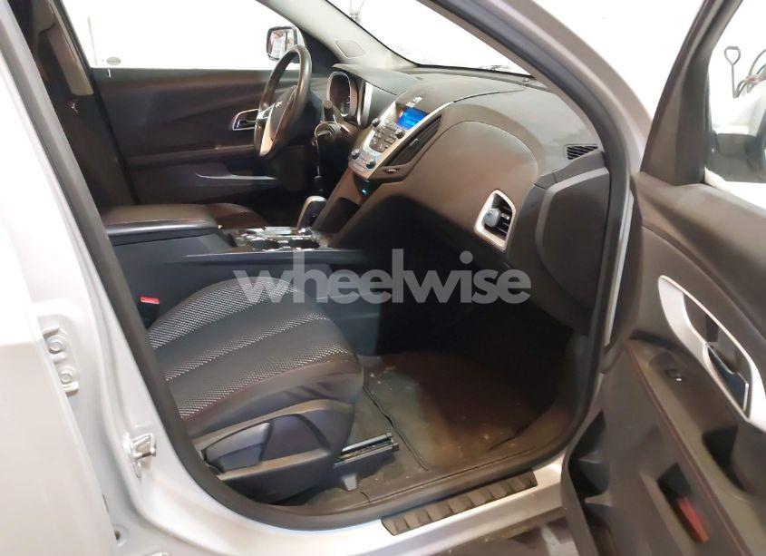 Photo 5 of 2010 Chevrolet Equinox LT (VIN 2CNALDEW4A6353541)