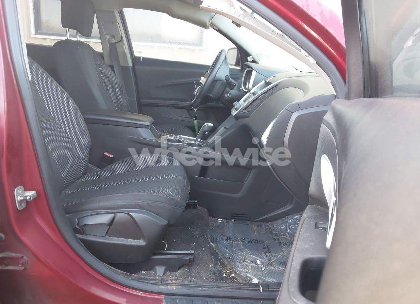 Photo 5 of 2010 Chevrolet Equinox LT (VIN 2CNALDEW5A6364905)