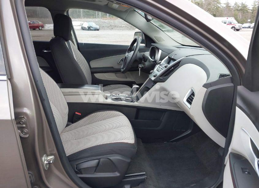 Photo 5 of 2010 Chevrolet Equinox LT (VIN 2CNALDEW9A6261356)