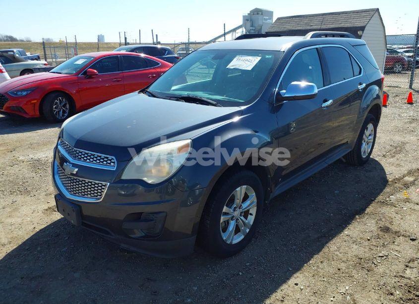 Photo 2 of 2010 Chevrolet Equinox LT (VIN 2CNALDEWXA6214207)