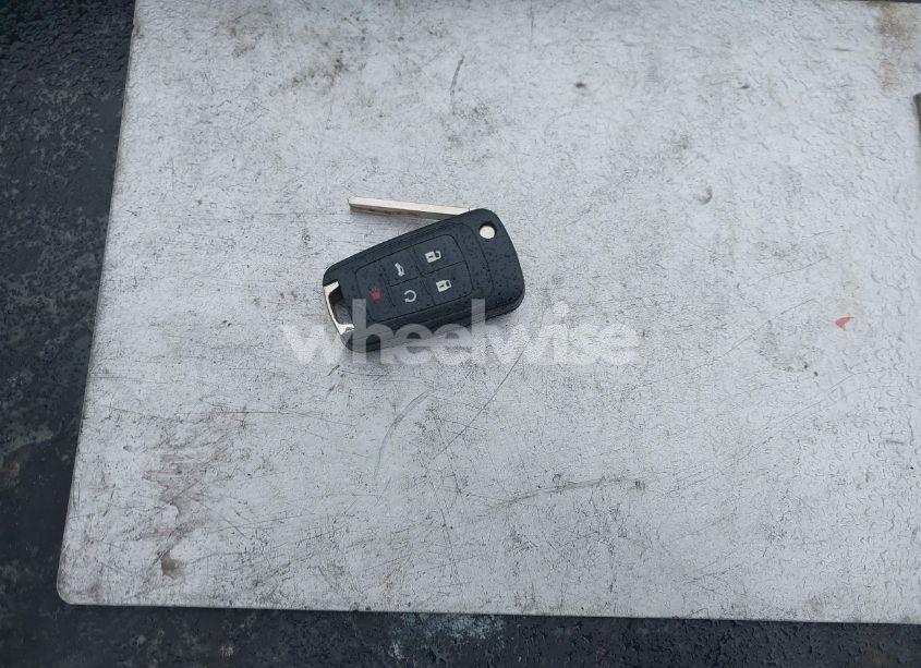 Photo 11 of 2010 Chevrolet Equinox LT (VIN 2CNALDEWXA6384356)