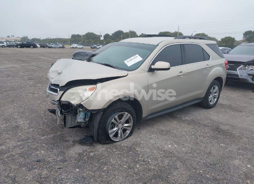 Photo 2 of 2010 Chevrolet Equinox LT (VIN 2CNALDEWXA6384356)