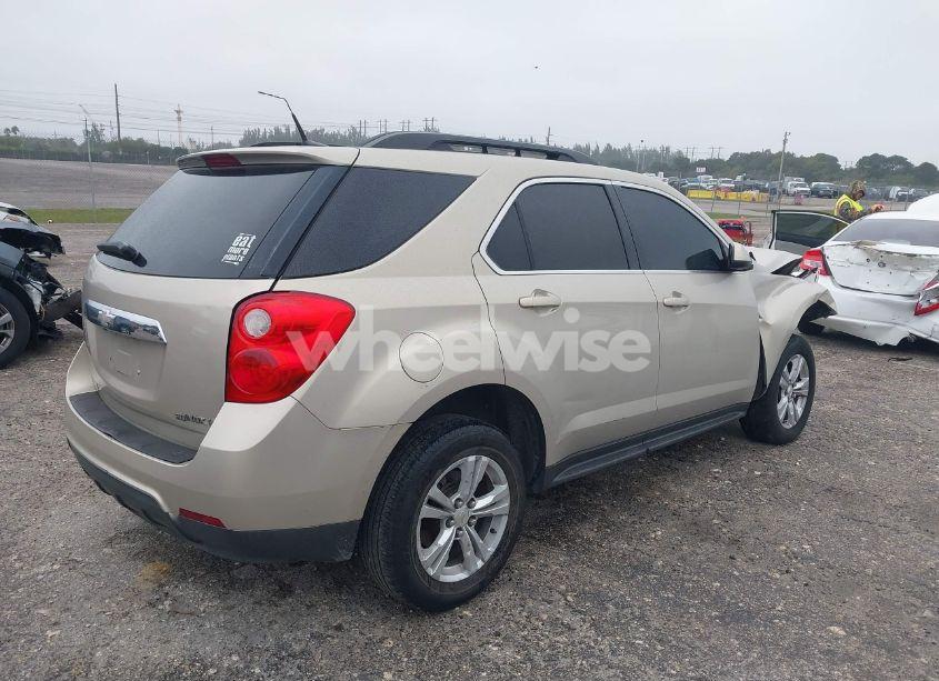 Photo 4 of 2010 Chevrolet Equinox LT (VIN 2CNALDEWXA6384356)