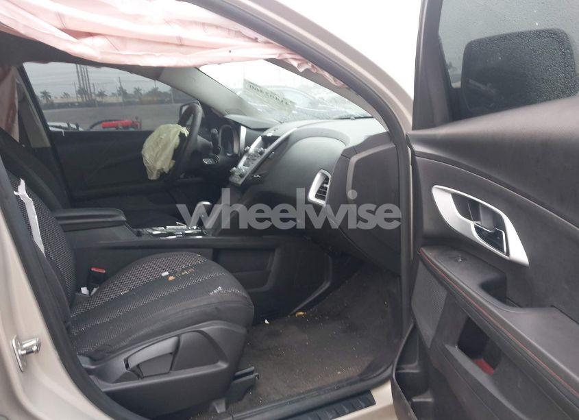 Photo 5 of 2010 Chevrolet Equinox LT (VIN 2CNALDEWXA6384356)