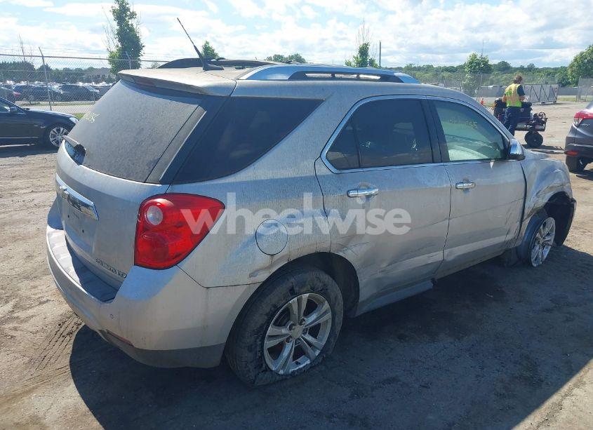 Photo 4 of 2010 Chevrolet Equinox LTZ (VIN 2CNALFEW9A6336133)