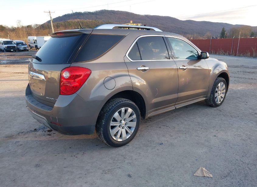 Photo 4 of 2011 Chevrolet Equinox 2LT (VIN 2CNALPEC0B6258189)