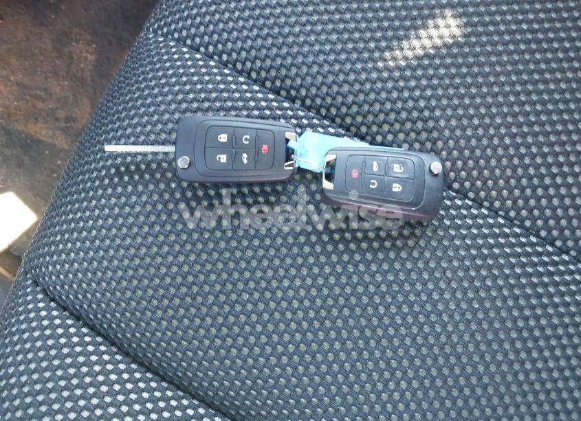 Photo 11 of 2011 Chevrolet Equinox 2LT (VIN 2CNALPEC1B6417950)