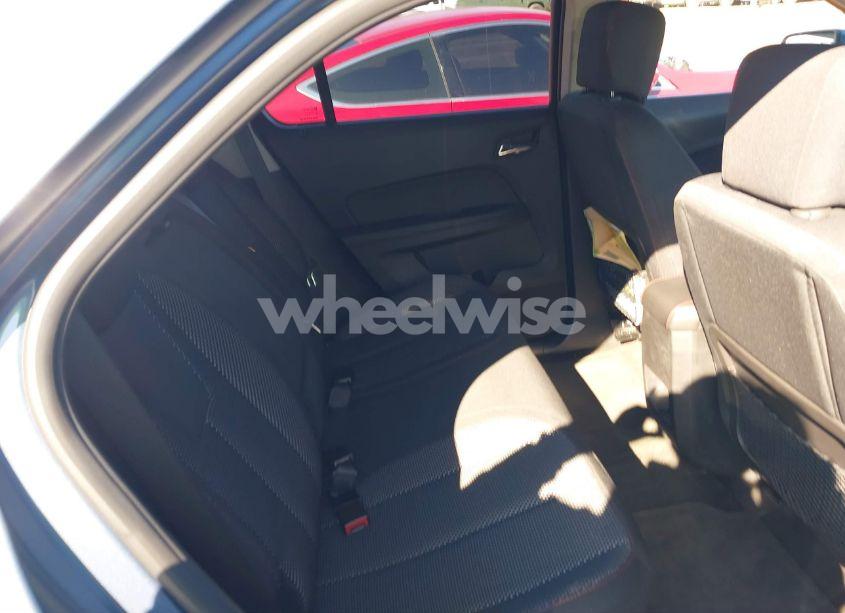 Photo 8 of 2011 Chevrolet Equinox 2LT (VIN 2CNALPEC1B6417950)