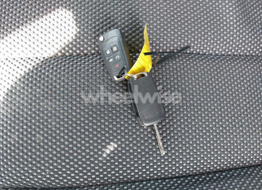 Photo 11 of 2011 Chevrolet Equinox 2LT (VIN 2CNALPEC2B6322846)