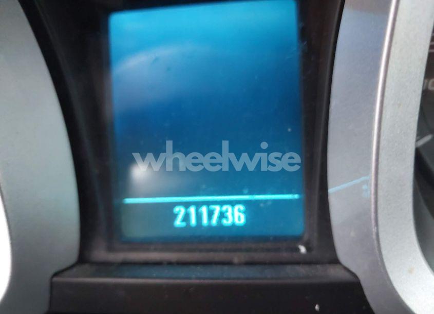 Photo 7 of 2011 Chevrolet Equinox 2LT (VIN 2CNALPEC5B6219937)