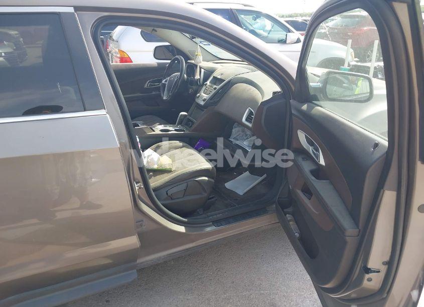 Photo 5 of 2011 Chevrolet Equinox 2LT (VIN 2CNALPEC6B6258990)