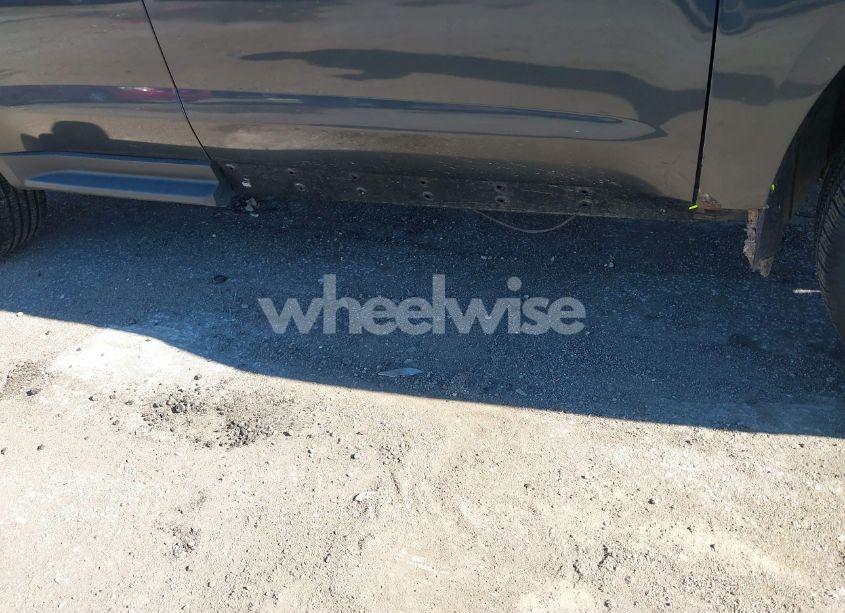 Photo 13 of 2011 Chevrolet Equinox 2LT (VIN 2CNALPEC6B6281797)