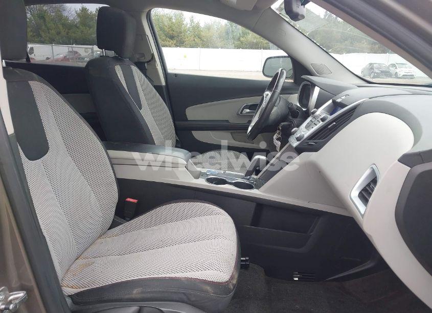 Photo 5 of 2011 Chevrolet Equinox 2LT (VIN 2CNALPEC6B6380121)