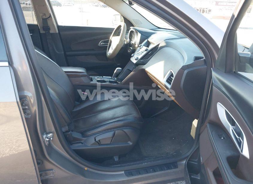 Photo 5 of 2011 Chevrolet Equinox 2LT (VIN 2CNALPEC7B6445915)