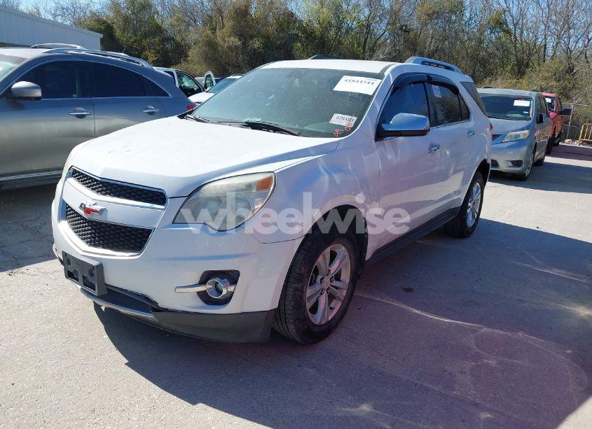 Photo 2 of 2011 Chevrolet Equinox 2LT (VIN 2CNALPEC8B6427682)