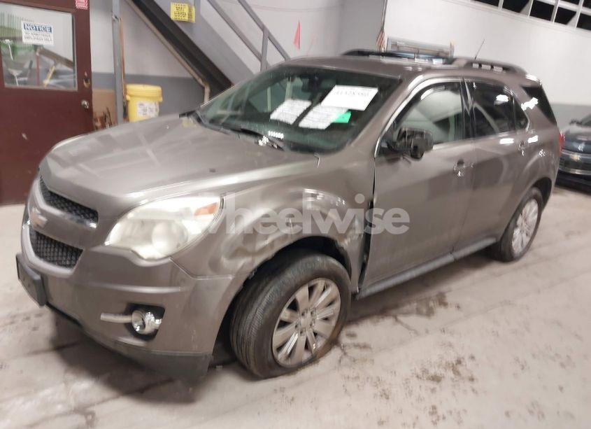 Photo 2 of 2011 Chevrolet Equinox 2LT (VIN 2CNALPEC9B6454082)