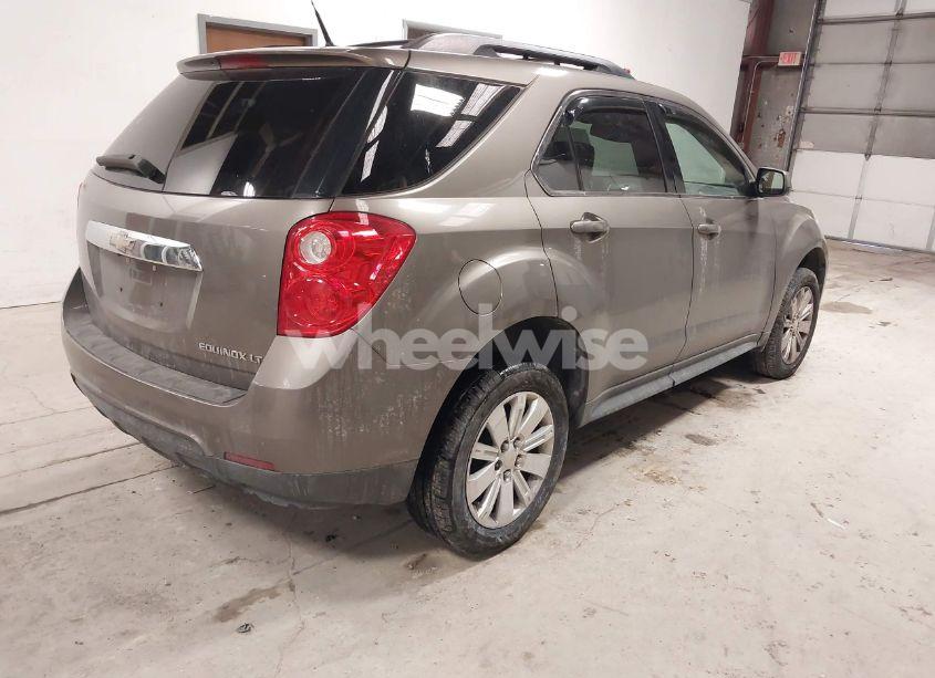Photo 4 of 2011 Chevrolet Equinox 2LT (VIN 2CNALPEC9B6454082)