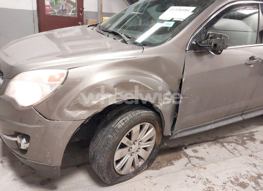 Photo 6 of 2011 Chevrolet Equinox 2LT (VIN 2CNALPEC9B6454082)