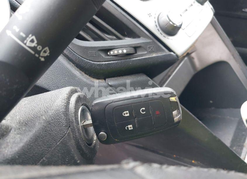 Photo 11 of 2011 Chevrolet Equinox 2LT (VIN 2CNALPECXB6455242)