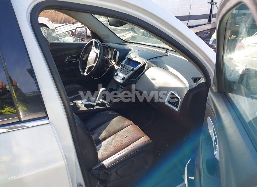 Photo 5 of 2010 Chevrolet Equinox LT (VIN 2CNALPEW1A6269405)