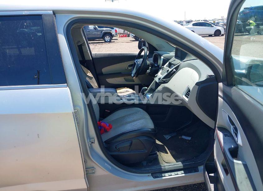 Photo 5 of 2010 Chevrolet Equinox LT (VIN 2CNALPEW4A6273822)