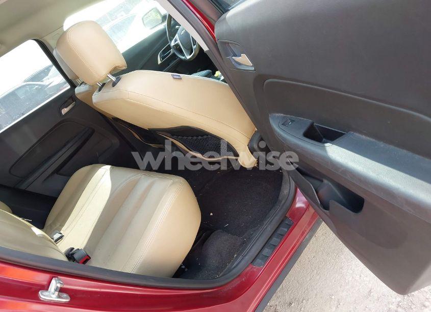 Photo 8 of 2010 Chevrolet Equinox LT (VIN 2CNALPEW6A6401283)