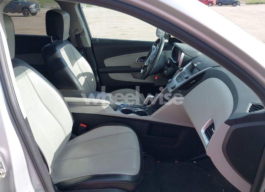 Photo 5 of 2010 Chevrolet Equinox LT (VIN 2CNALPEW7A6354104)