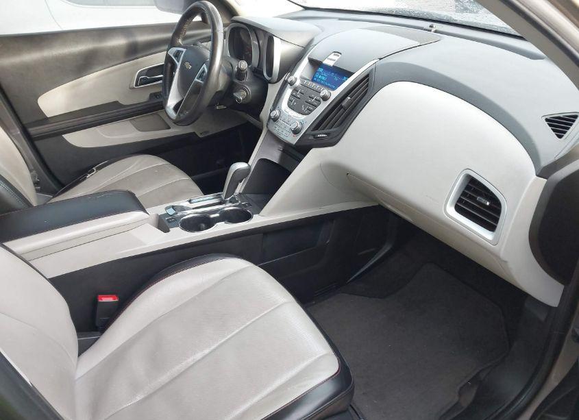 Photo 5 of 2010 Chevrolet Equinox LT (VIN 2CNALPEW8A6360803)