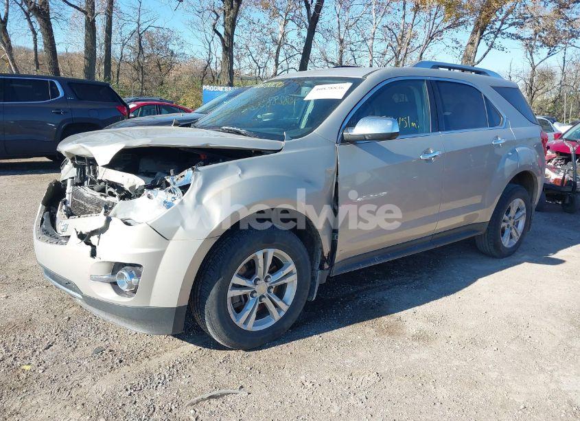 Photo 2 of 2010 Chevrolet Equinox LT (VIN 2CNALPEW9A6205466)
