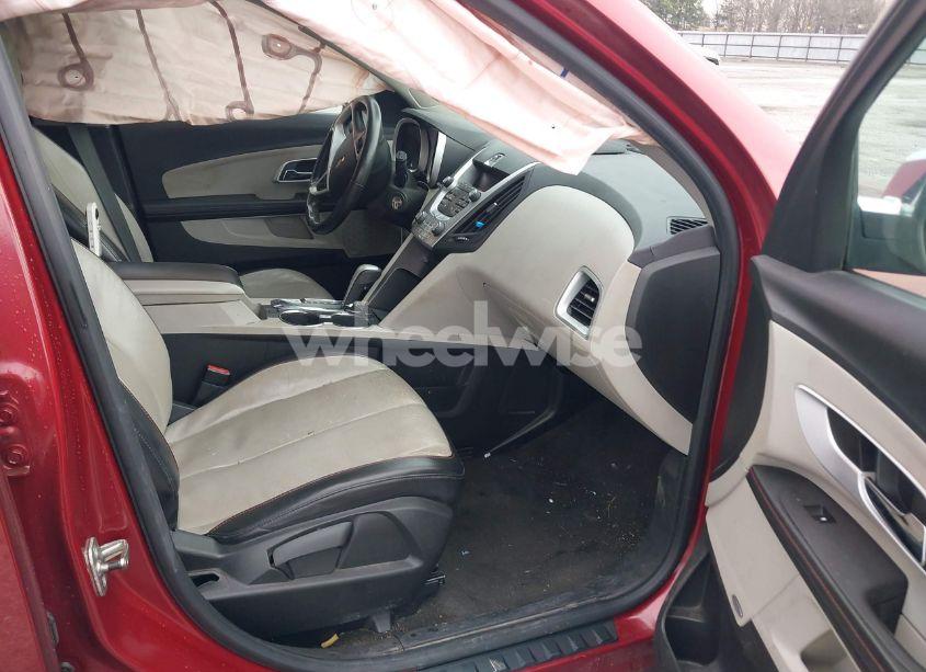 Photo 5 of 2010 Chevrolet Equinox LT (VIN 2CNALPEWXA6273243)