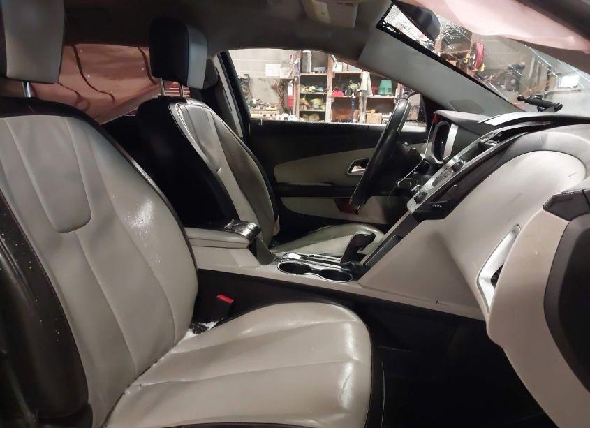 Photo 5 of 2010 Chevrolet Equinox LT (VIN 2CNALPEWXA6397755)