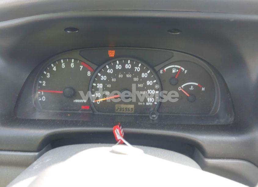 Photo 16 of 2004 Chevrolet Tracker (VIN 2CNBE134746901695)