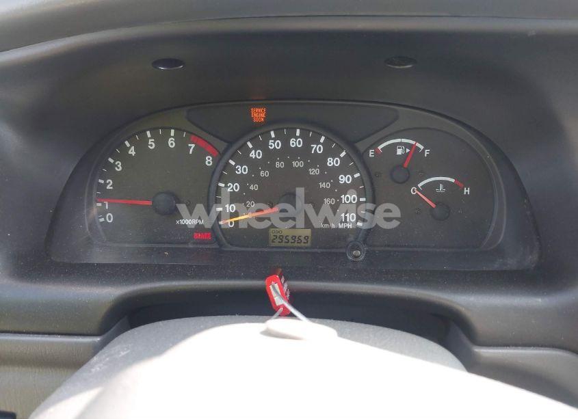 Photo 7 of 2004 Chevrolet Tracker (VIN 2CNBE134746901695)