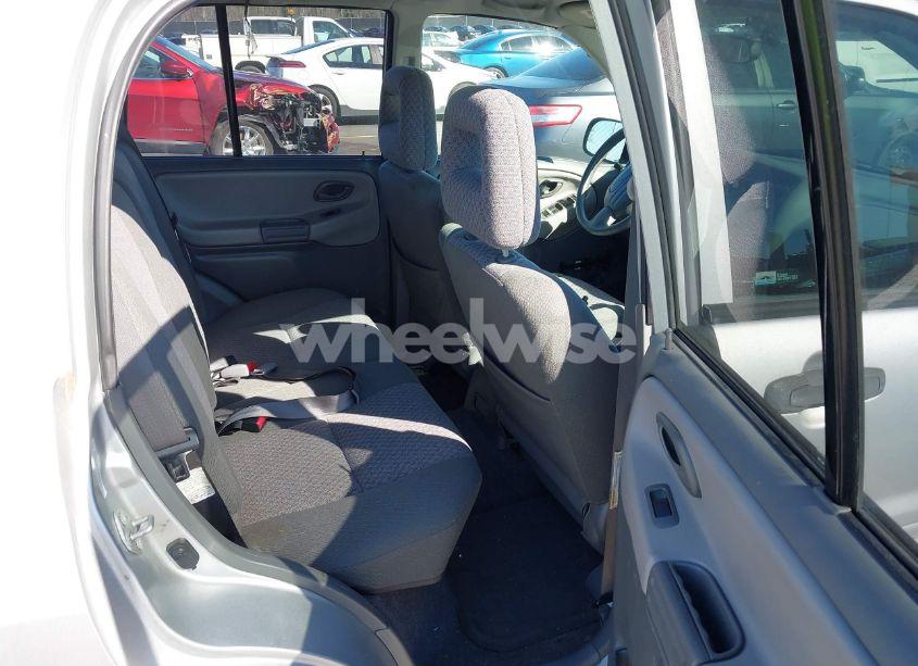Photo 8 of 2004 Chevrolet Tracker (VIN 2CNBE134746903074)