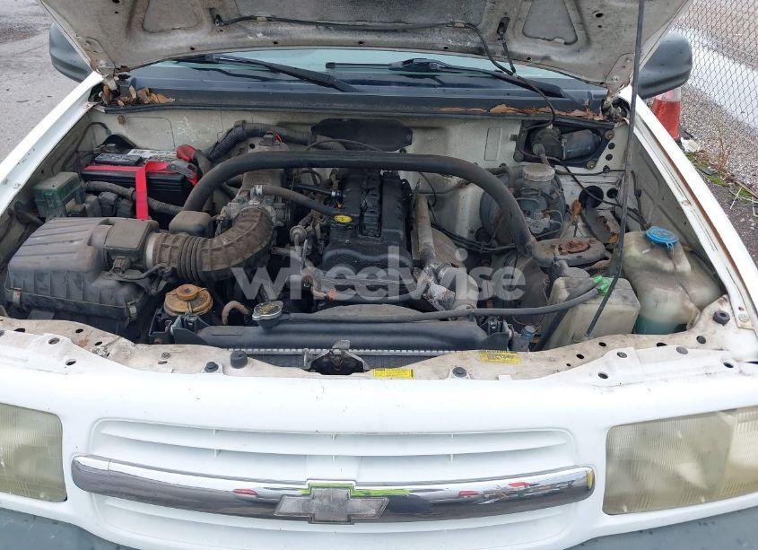 Photo 10 of 2001 Chevrolet Tracker HARD TOP BASE (VIN 2CNBE13C016903775)