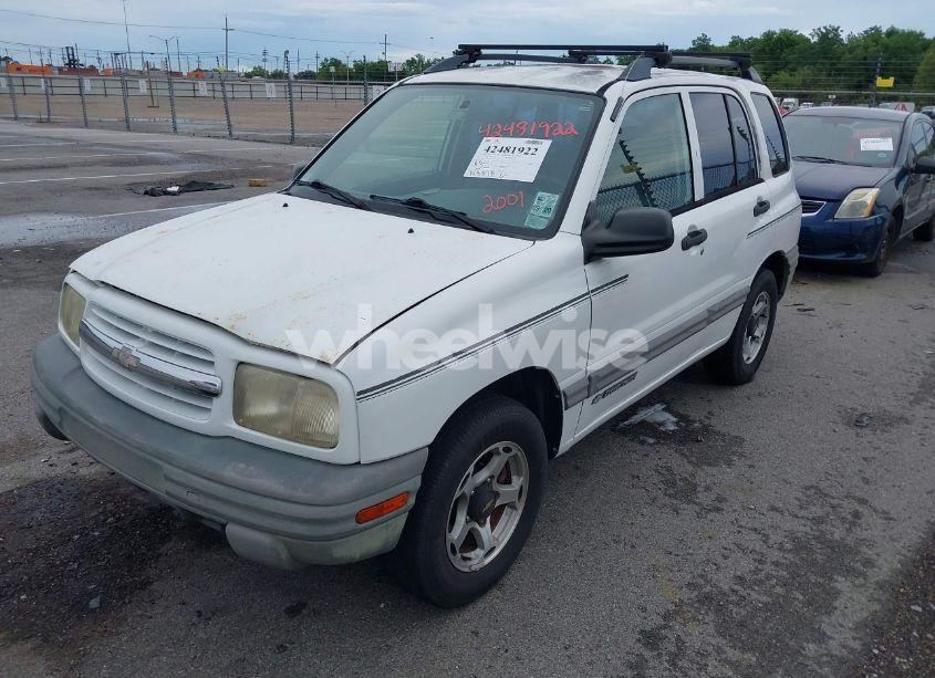 Photo 2 of 2001 Chevrolet Tracker HARD TOP BASE (VIN 2CNBE13C016903775)