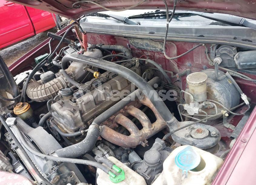 Photo 10 of 2003 Chevrolet Tracker HARD TOP BASE (VIN 2CNBE13C436922462)