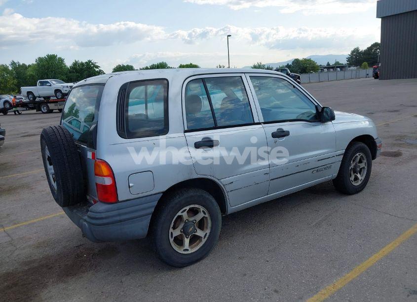 Photo 4 of 1999 Chevrolet Tracker (VIN 2CNBE13C4X6924119)