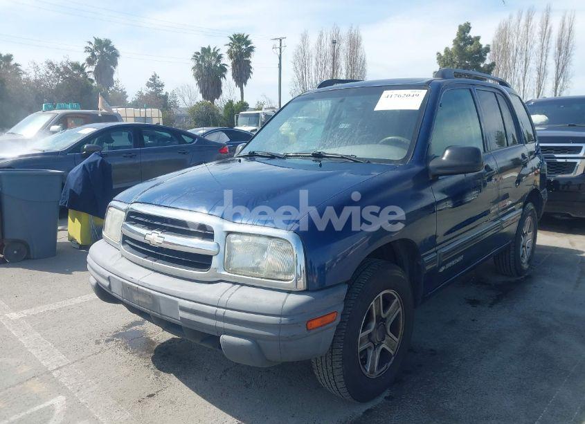 Photo 2 of 2003 Chevrolet Tracker HARD TOP BASE (VIN 2CNBE13C836923761)