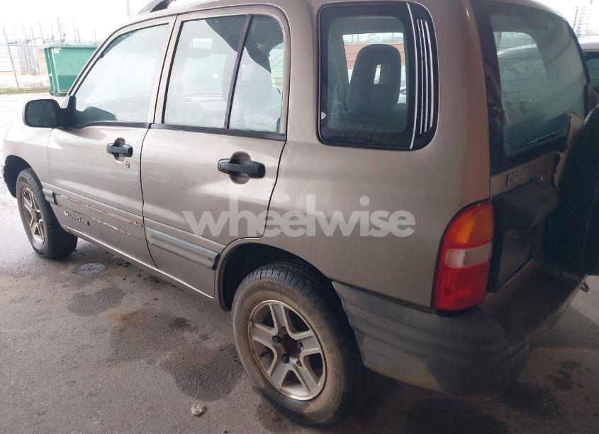 Photo 3 of 2003 Chevrolet Tracker HARD TOP BASE (VIN 2CNBE13C936925437)