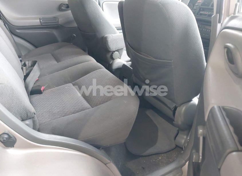 Photo 8 of 2003 Chevrolet Tracker HARD TOP BASE (VIN 2CNBE13C936925437)
