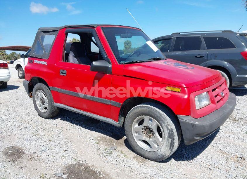 1998 Chevrolet Tracker (VIN 2CNBE1866W6924835) main photo