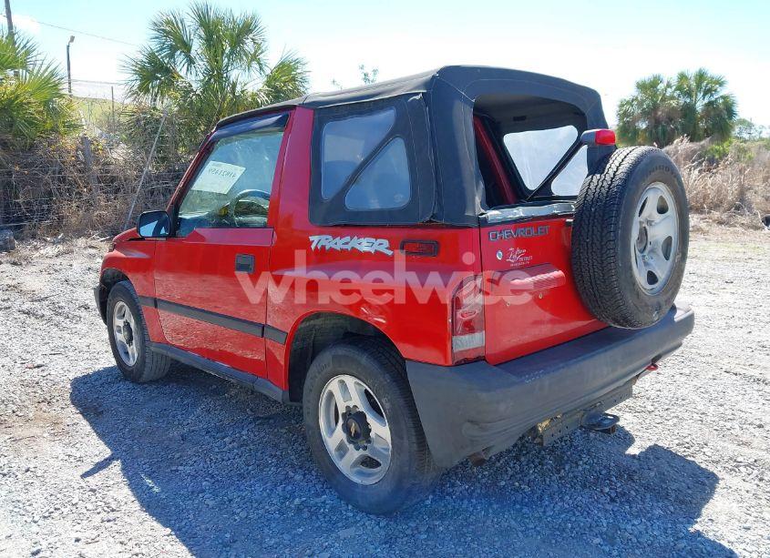 Photo 3 of 1998 Chevrolet Tracker (VIN 2CNBE1866W6924835)