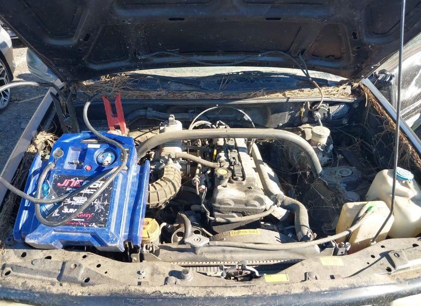 Photo 10 of 2001 Chevrolet Tracker (VIN 2CNBE18C516914831)