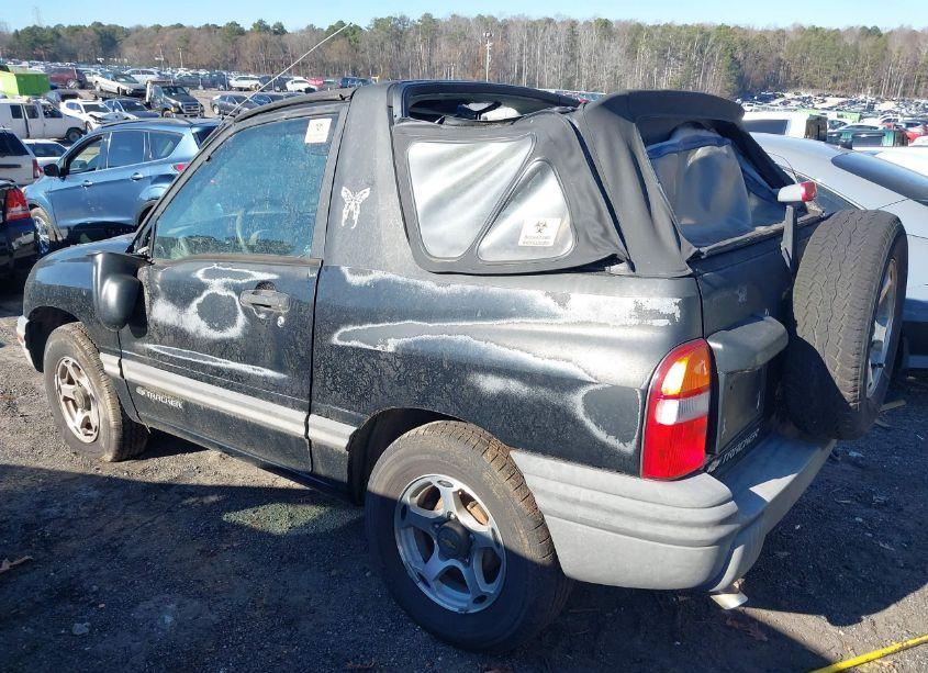 Photo 3 of 2001 Chevrolet Tracker (VIN 2CNBE18C516914831)